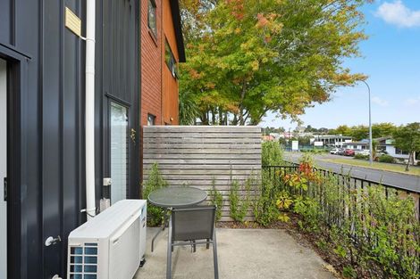 Photo of property in 2/13 Palmerston Street, Hamilton Central, Hamilton, 3204