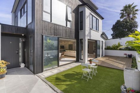 Photo of property in 6 Bevyn Street, Castor Bay, Auckland, 0620