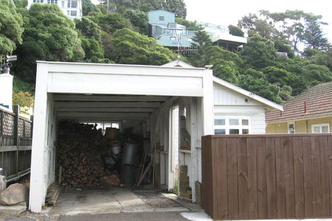 Photo of property in 56 Ferry Street, Seatoun, Wellington, 6022