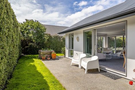 Photo of property in 5 Millpond Place, Parklands, Christchurch, 8083