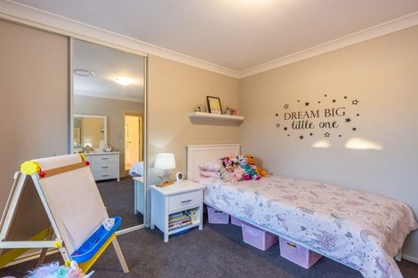 Photo of property in 20b Applewood Place, Casebrook, Christchurch, 8051