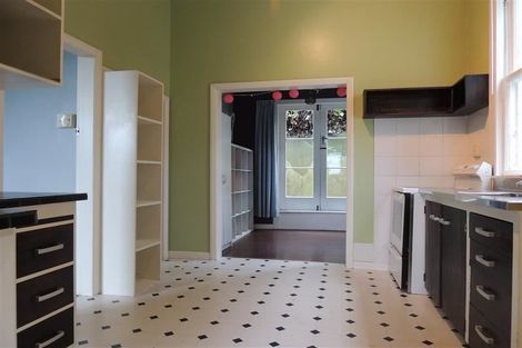 Photo of property in 40 Faraday Street, Hospital Hill, Napier, 4110