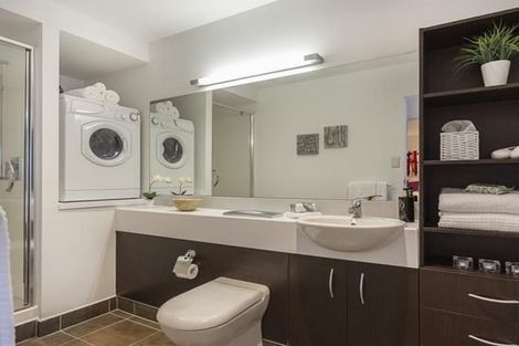 Photo of property in The Statesman Apartments, 1006/1 Parliament Street, Auckland Central, Auckland, 1010