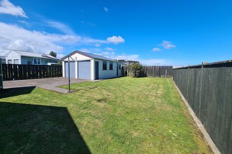 Photo of property in 49 Brennan Place, Opunake, 4616