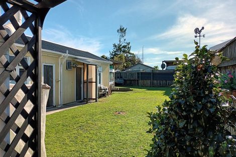 Photo of property in 9 Gladstone Street, Westport, 7825