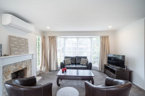 Photo of property in 1 Rakino Place, Awapuni, Palmerston North, 4412