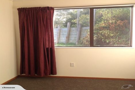 Photo of property in 162 Newlands Road, Newlands, Wellington, 6037