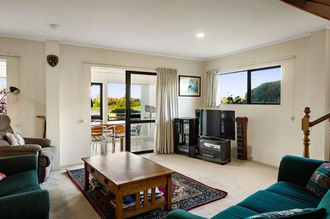 Photo of property in 16 Pohutukawa Drive, Athenree, Katikati, 3177
