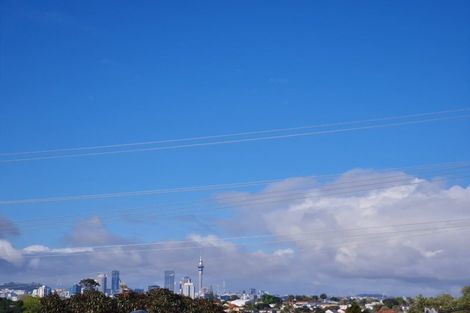 Photo of property in 2/6 Evan Street, Belmont, Auckland, 0622