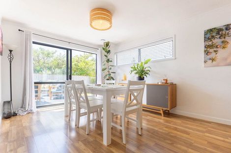 Photo of property in 127 Tilley Road, Paekakariki, 5034