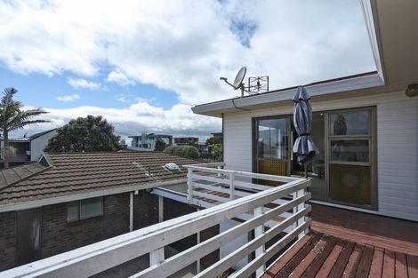 Photo of property in 402a Oceanbeach Road, Mount Maunganui, 3116