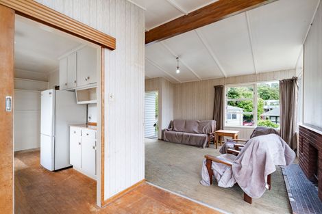 Photo of property in 17 Hilling Street, Titirangi, Auckland, 0604