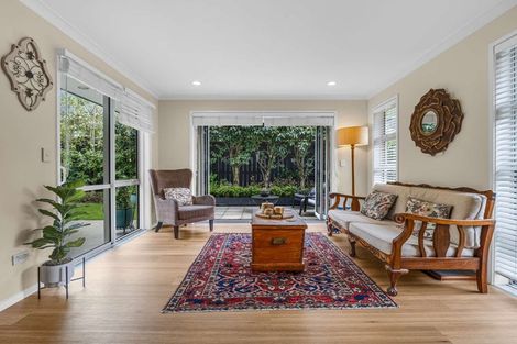 Photo of property in 30 Hamon Place, Pukehangi, Rotorua, 3015