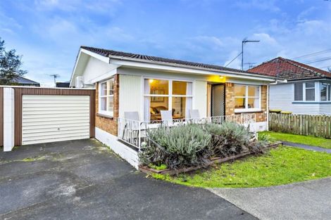 Photo of property in 2/54 East Street, Papakura, 2110