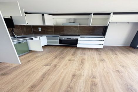 Photo of property in 309 Don Buck Road, Massey, Auckland, 0614