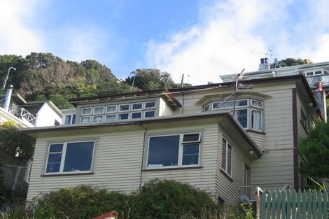 Photo of property in 52 Maida Vale Road, Roseneath, Wellington, 6011