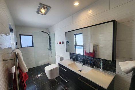 Photo of property in 1/17 Matata Street, Blockhouse Bay, Auckland, 0600