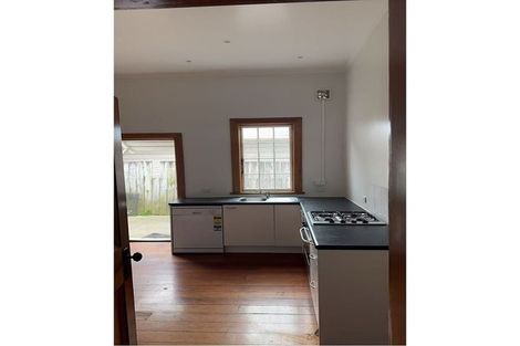 Photo of property in 30 Childers Terrace, Kilbirnie, Wellington, 6022