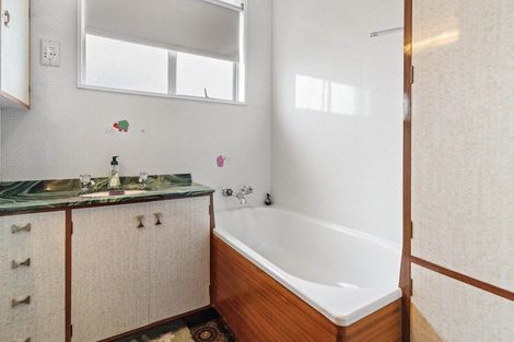 Photo of property in 73 Arawa Street, New Lynn, Auckland, 0600