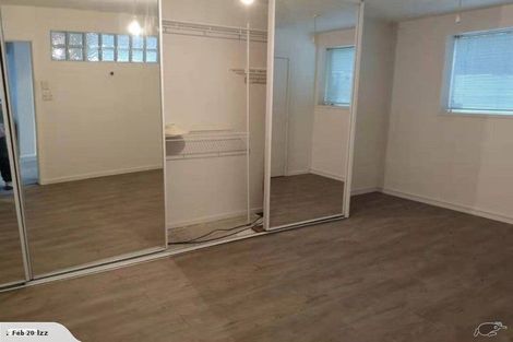 Photo of property in 18 Browns Bay Road, Rothesay Bay, Auckland, 0630