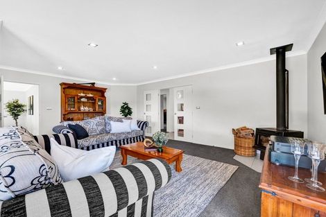 Photo of property in 939 Main North Road, Onaero, Waitara, 4383