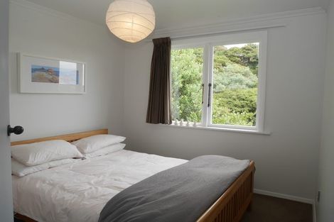 Photo of property in 20 Kiriwai Road, Paremata, Porirua, 5024