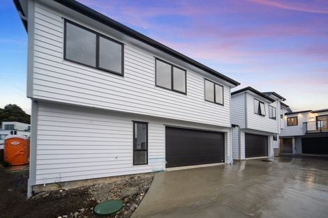Photo of property in 13e Windermere Crescent, Blockhouse Bay, Auckland, 0600