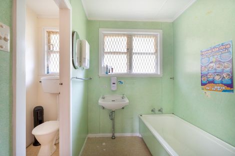 Photo of property in 227 Bedford Street, Cannons Creek, Porirua, 5024