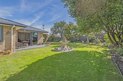 Photo of property in 28 Durrell Way, Rolleston, 7614