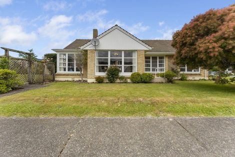 Photo of property in 39 Fraser Crescent, Elderslea, Upper Hutt, 5018
