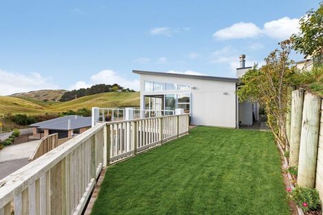 Photo of property in 61 Saint Ives Drive, Camborne, Porirua, 5026