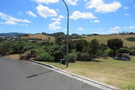 Photo of property in 9 Lori Lane, Coopers Beach, 0420