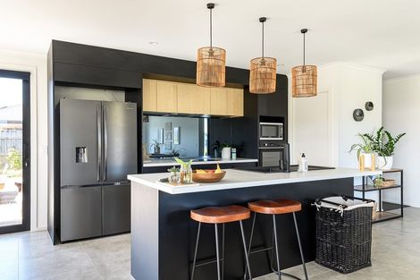 Photo of property in 27 Kuini Place, Motueka, 7120