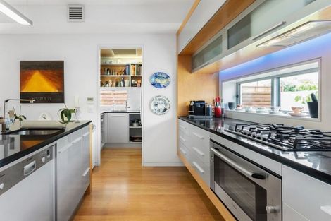 Photo of property in 35a Fendalton Road, Fendalton, Christchurch, 8014