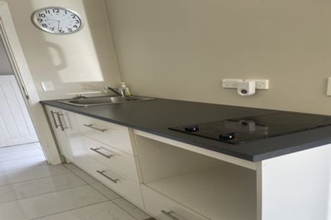 Photo of property in 160 Roslyn Road, Levin, 5510