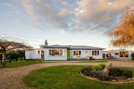 Photo of property in 13 Discombe Road, Tamahere, Hamilton, 3283