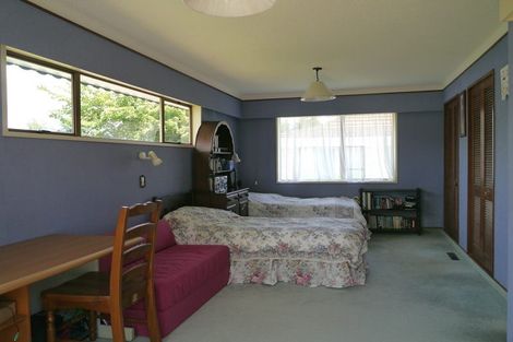 Photo of property in 9 Gilbass Avenue, Hamilton Lake, Hamilton, 3204