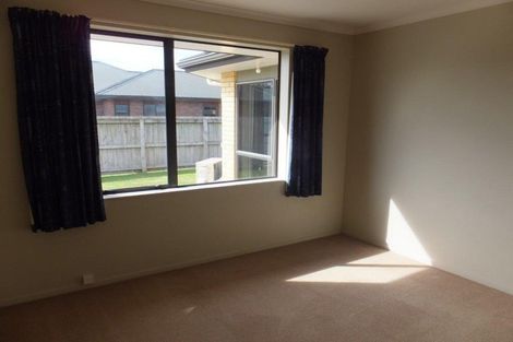 Photo of property in 14 Magellan Rise, Flagstaff, Hamilton, 3210