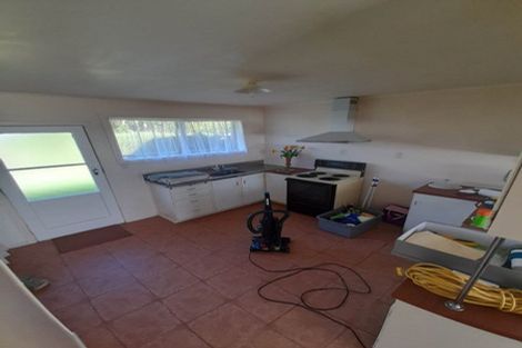 Photo of property in 8 Springfield Street, Forrest Hill, Auckland, 0620