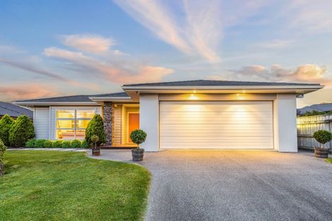 Photo of property in 26 Otupoa Way, Paraparaumu, 5032