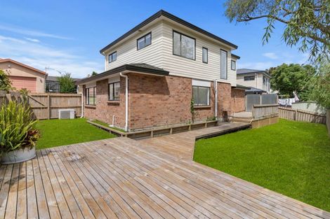 Photo of property in 15 Ali Place, Ranui, Auckland, 0612