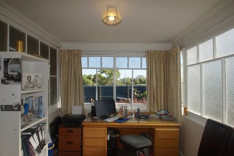 Photo of property in 670 Avonside Drive, Avonside, Christchurch, 8061