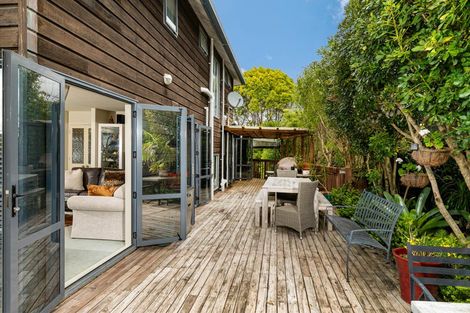 Photo of property in 2/35 Channel View Road, Campbells Bay, Auckland, 0630