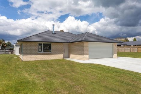 Photo of property in 36 Tairua Palms Place, Tairua, 3508