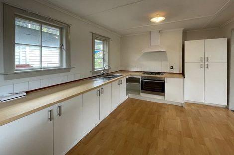 Photo of property in 25 Lincoln Street, Picton, 7220