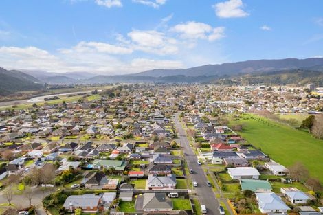 Photo of property in 89 Fraser Crescent, Elderslea, Upper Hutt, 5018