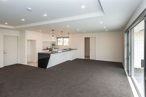 Photo of property in 11 Lussa Close, Broomfield, Christchurch, 8042