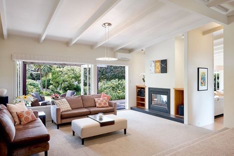 Photo of property in 8 Marywil Crescent, Hillcrest, Auckland, 0627