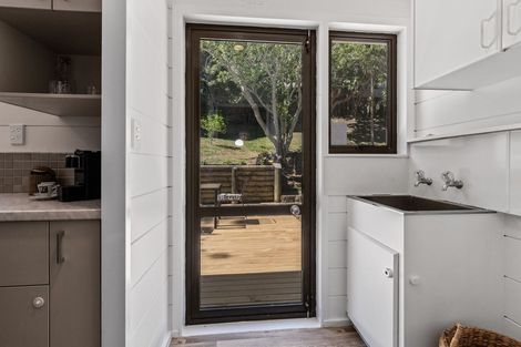 Photo of property in 45 Topliss Drive, Northcross, Auckland, 0632