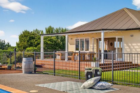 Photo of property in 1222 Taihape Road, Sherenden, Hastings, 4179